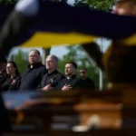 Зеленський запросив Ющенка на знакову історичну подію. У Порошенка образилися