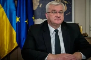 Київ залишають топдипломати Нідерландів та Канади: що сталося