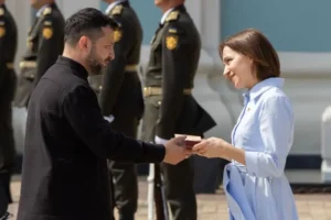 Зеленський відзначив держнагородами іноземних лідерів (фото)
