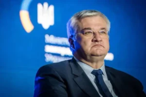 Сибіга жорстко прокоментував можливу тристоронню зустріч Трампа, Путіна і Сі